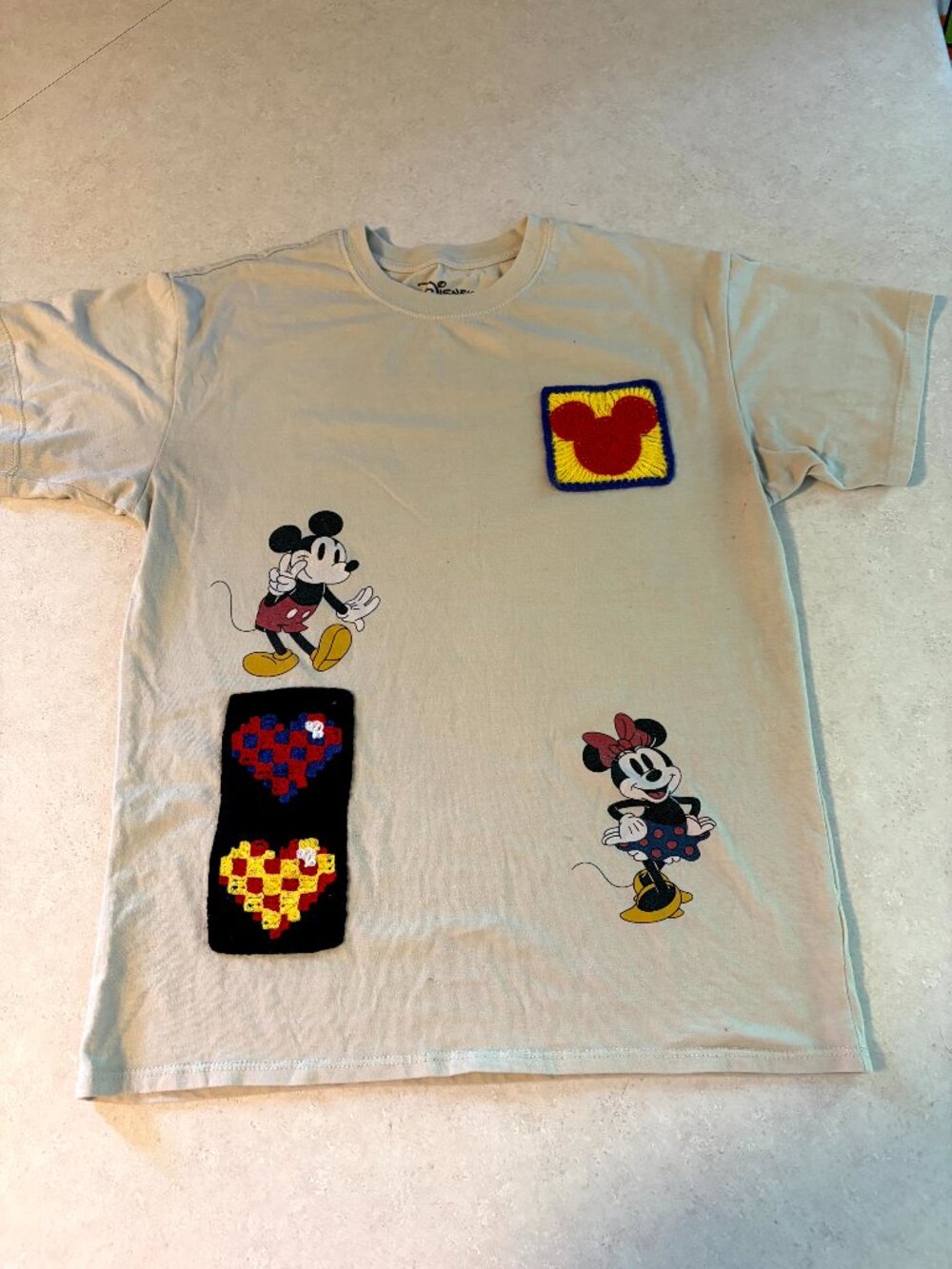 Disney T-Shirt Women's X Small Crochet Granny Square patches Happy Moments